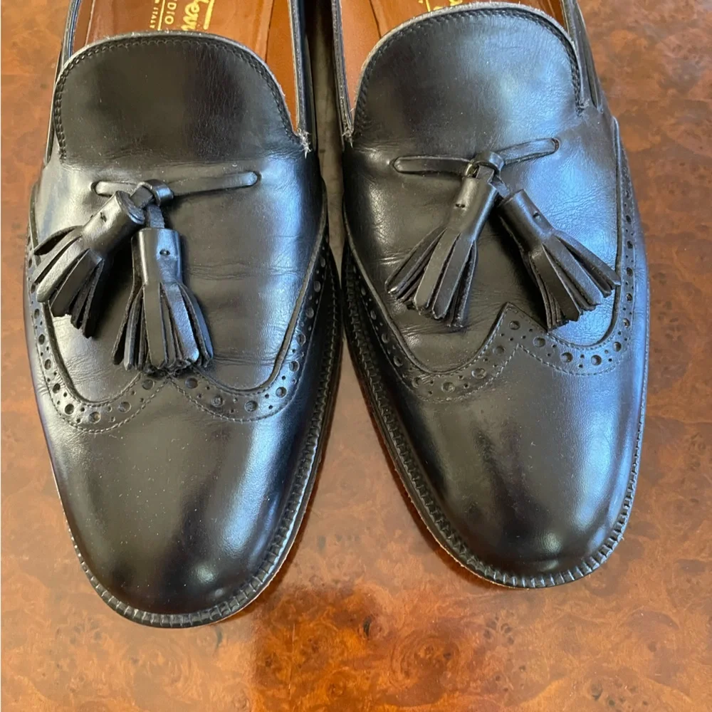 Salvatore‎ Ferragamo Made in Italy Leather Tassel Loafer in Black Size 10 1/2 B